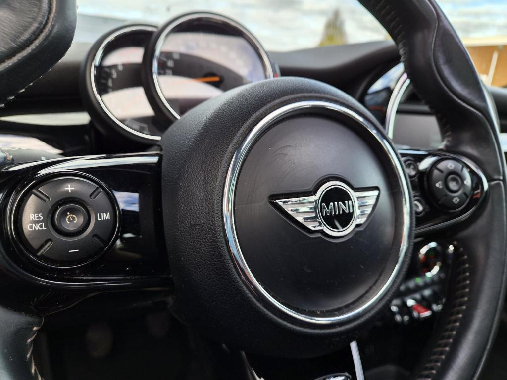 Mini 5-deurs 1.5 cooper chili business