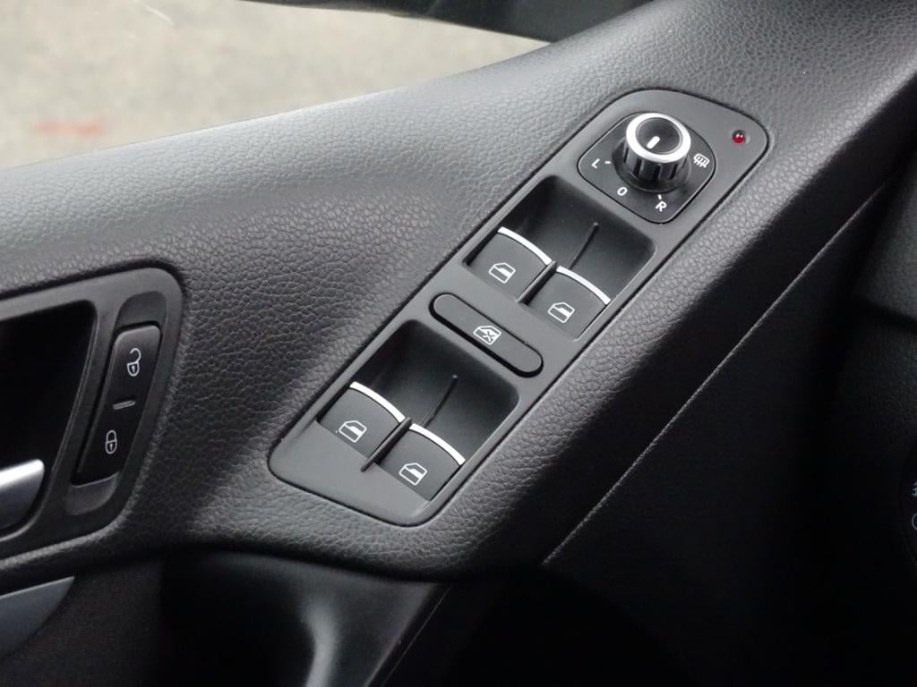 Volkswagen Tiguan 1.4 tsi cup edition pano | stoelverwarming | parkeer pakk