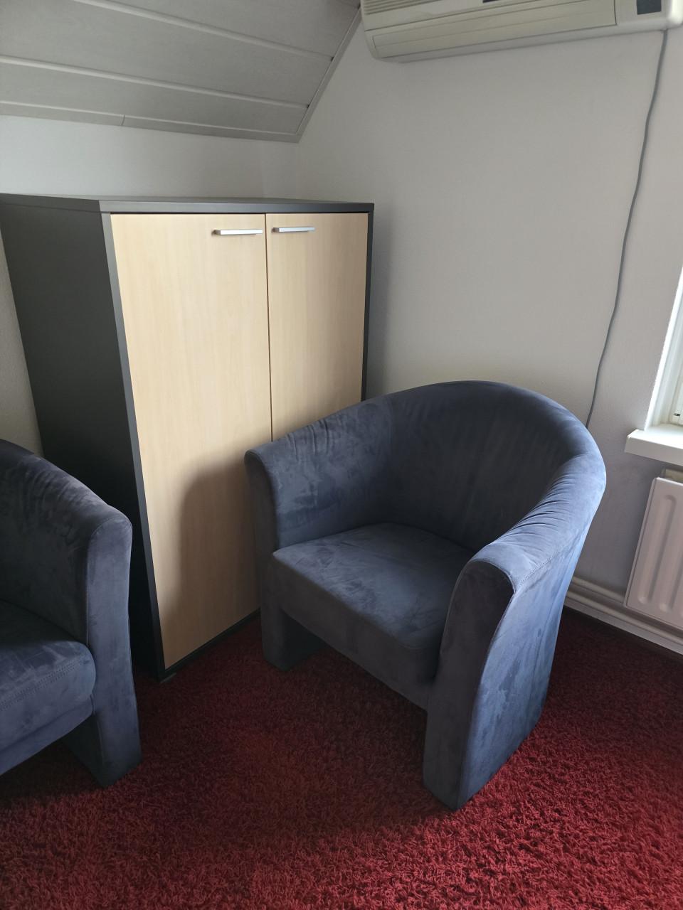2 stoelen