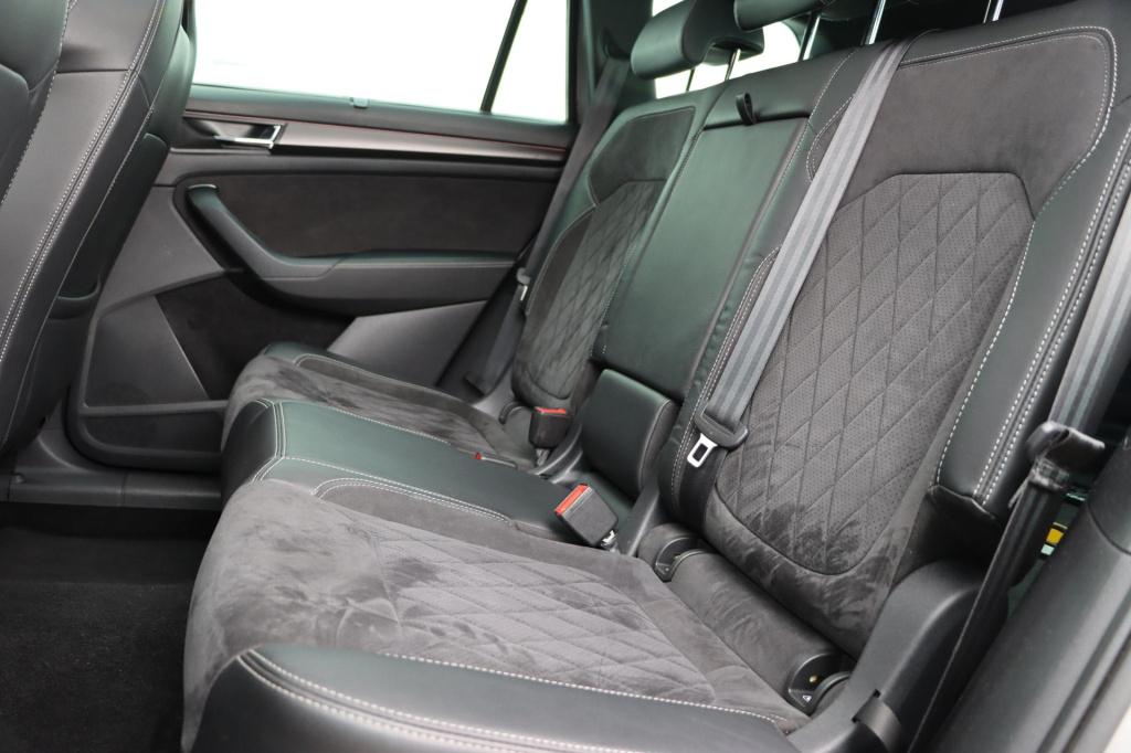 Skoda Kodiaq 1.5 tsi sportline business 150pk dsg7 | trekhaak | pano | memo