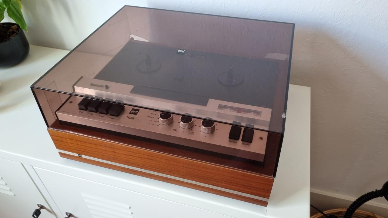 Dual TG 28 CV Tape deck bandrecorder