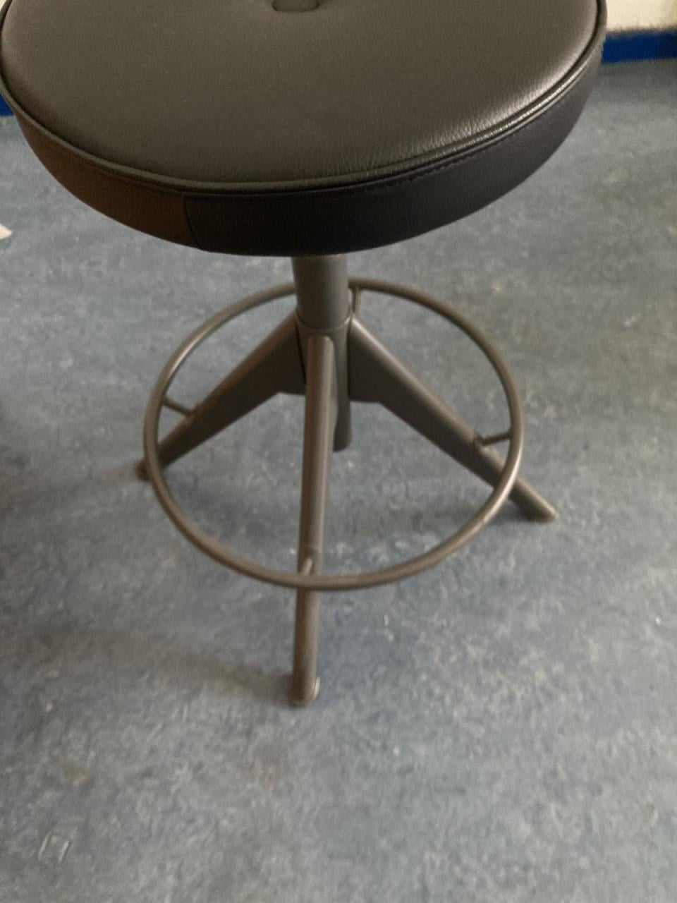 Ikea Trollberget zit-/stakruk in nieuwstaat.
