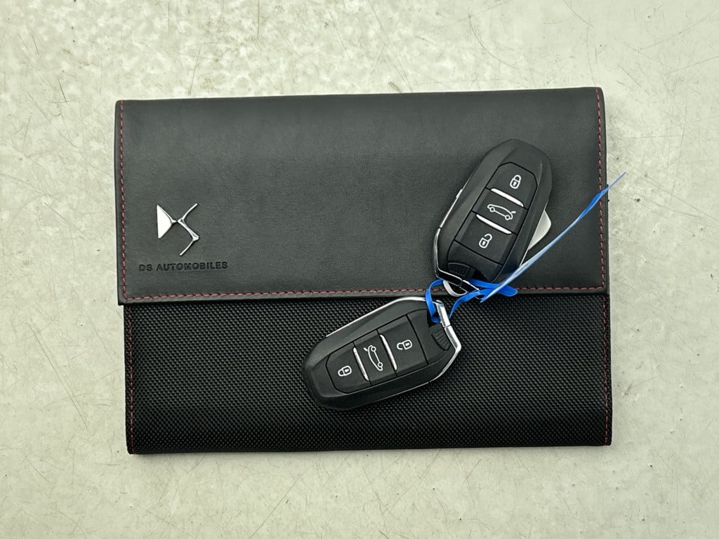 Ds Ds 4 e-tense performance line+ | rijklaar | trekhaak achter |
