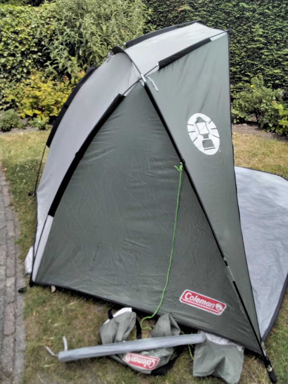 Strandtent coleman 1x gebruikt.