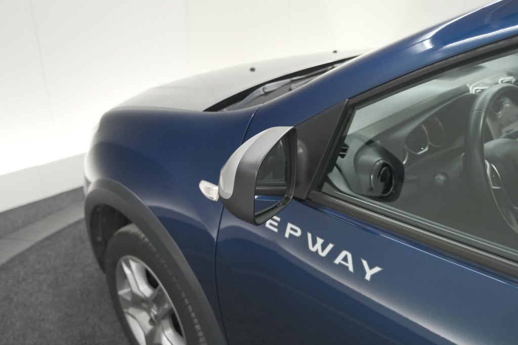Dacia Sandero Stepway tce 90 sl | navigatie | parkeersensoren | airco