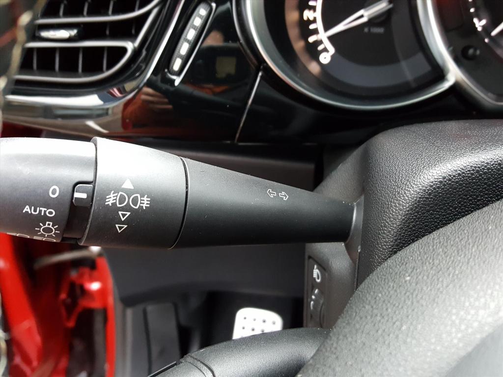 Ds Ds 3 performance line 1.2 pt-110pk navigatie | cruise & climate control 