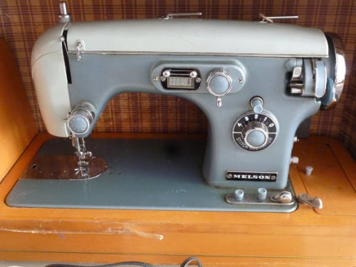 Vintage jaren 60 Melson Naaimachine