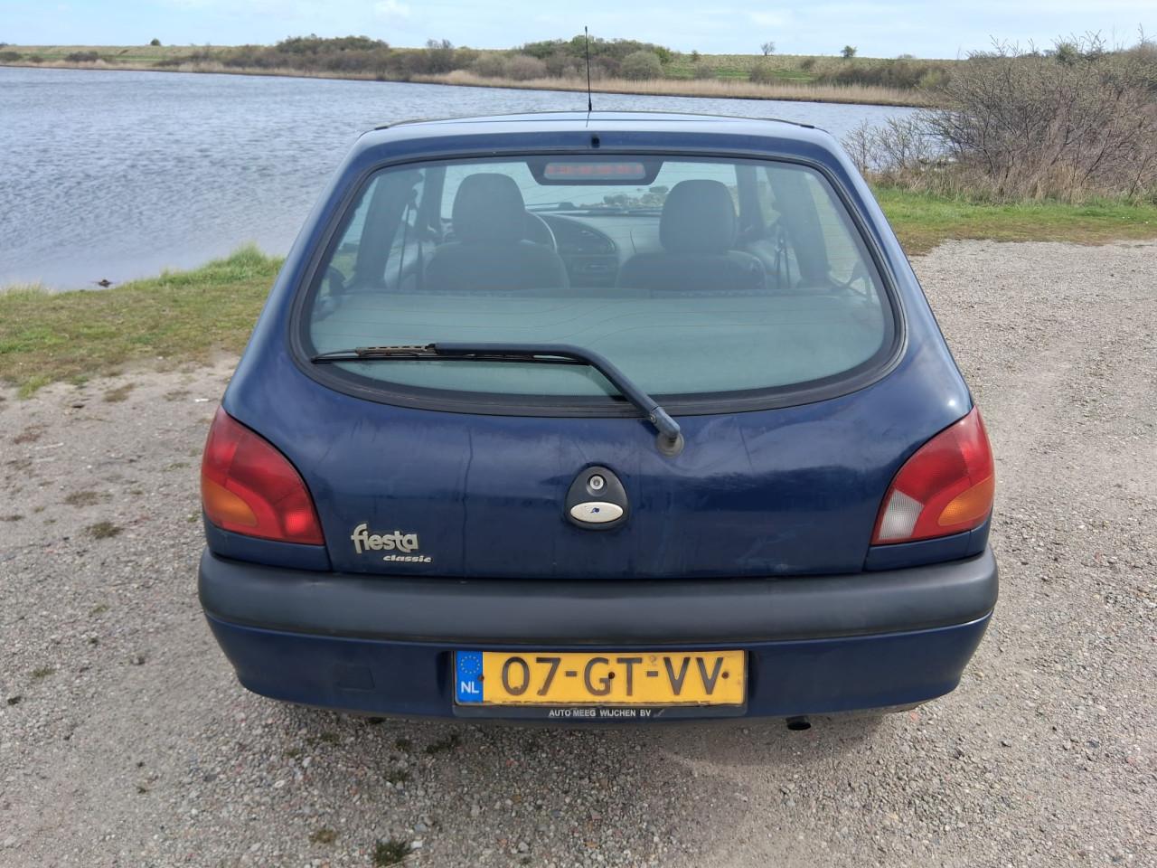 Ford Fiesta 1.3 I 3DR 2001 Blauw