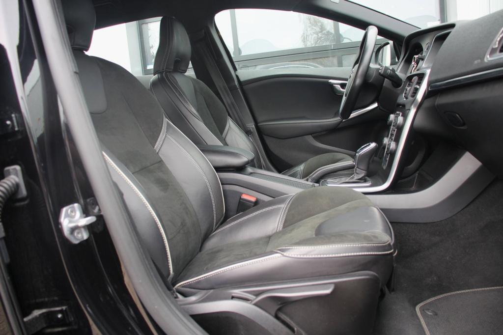 Volvo V40 1.5 t2 r-design automaat - leder/alcantara - led - navi - pdc + c