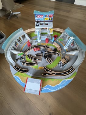 Race circuit