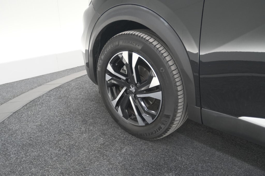 Peugeot 2008 puretech 102 allure pack | camera | apple carplay | parkeersen