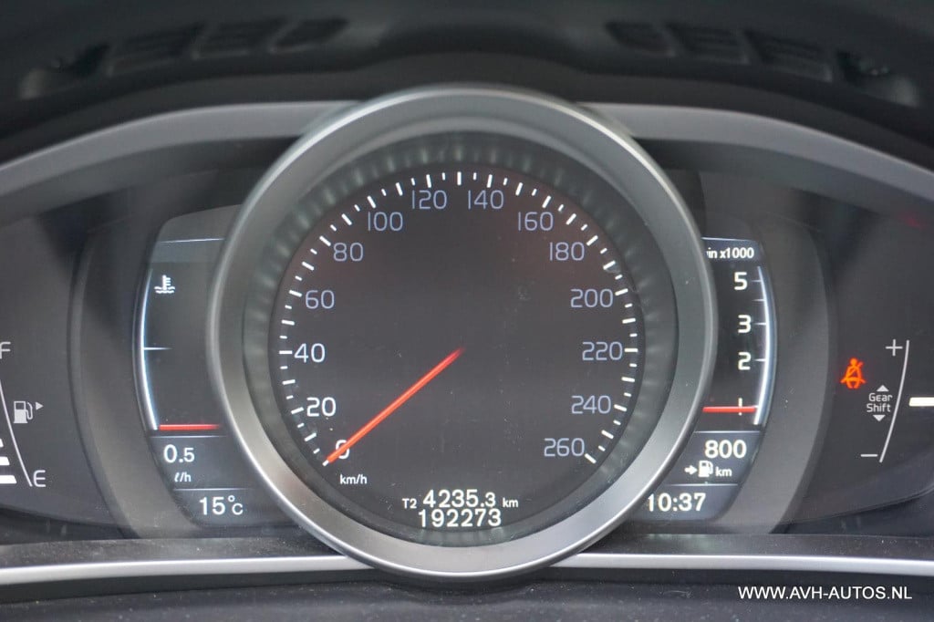 Volvo V40 2.0 d2 summum business