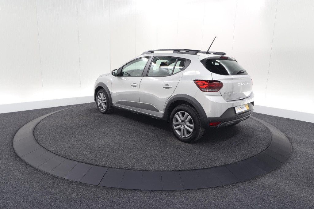 Dacia Sandero Stepway tce 90 expression | camera | dodehoekdetectie | navig