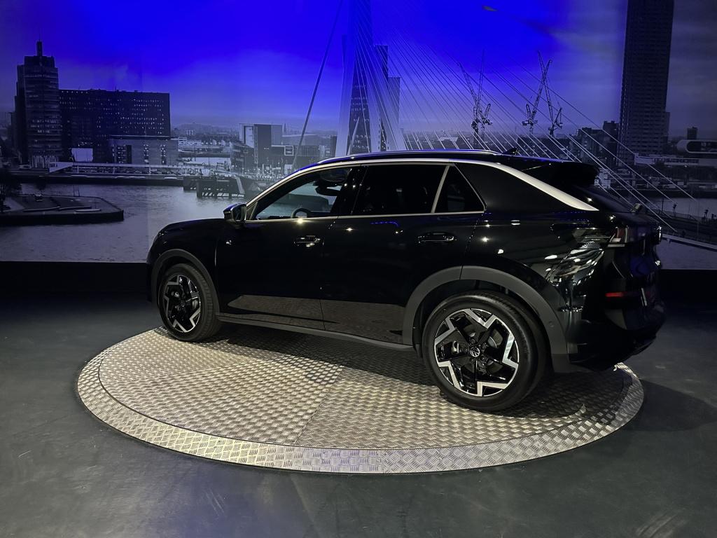 Volkswagen T-roc 1.5 etsi r-line first edition *led*camera*