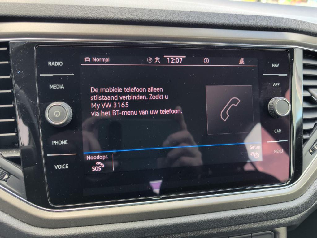 Volkswagen T-roc 1.5 tsi 150pk 7-dsg style | trekhaak | carplay
