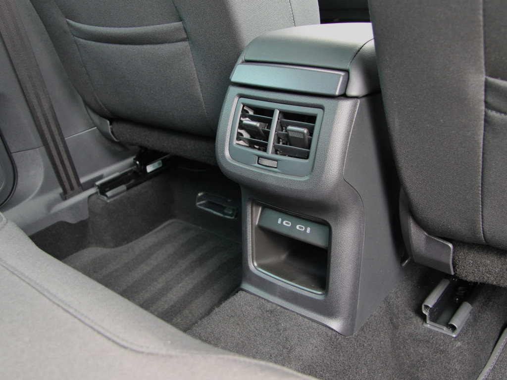 Seat Ateca 1.5 tsi 150pk dsg style business intense | trekhaak