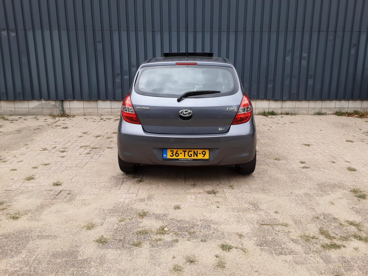 Hyundai i20 1.4i i-Motion