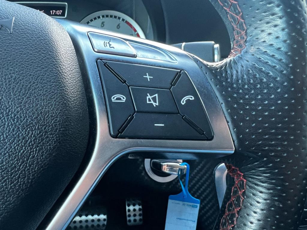 Mercedes-Benz A-Klasse 250 amg prestige, leer, panodak, trekhaak enz...
