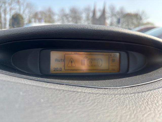 Citroen C5 berline 1.8-16v cool tech | airco | trekhaak | parkeerhulp voor 