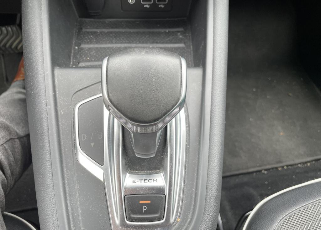 Renault Captur 1.6 e-tech hybrid 145 intens