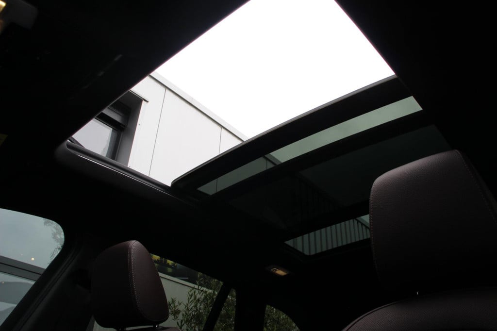 BMW X1 sdrive18i m sport - pano - leder - led - headup - navi plus - full o