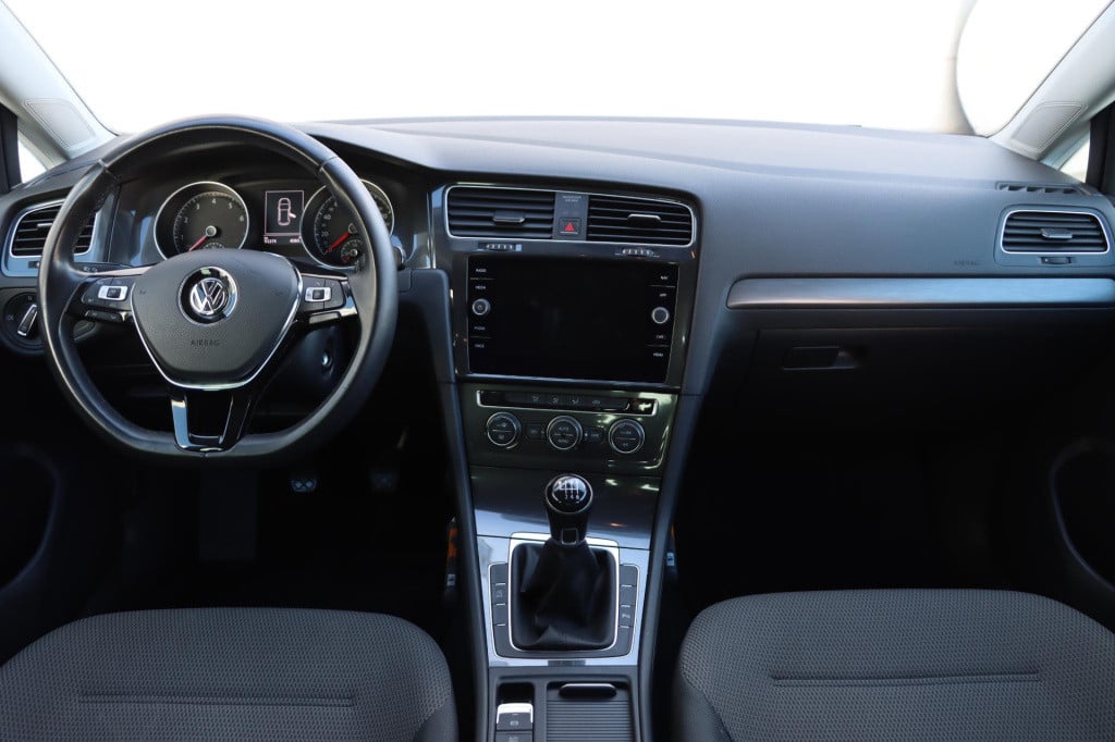 Volkswagen Golf 1.0 tsi comfortline business r 110pk