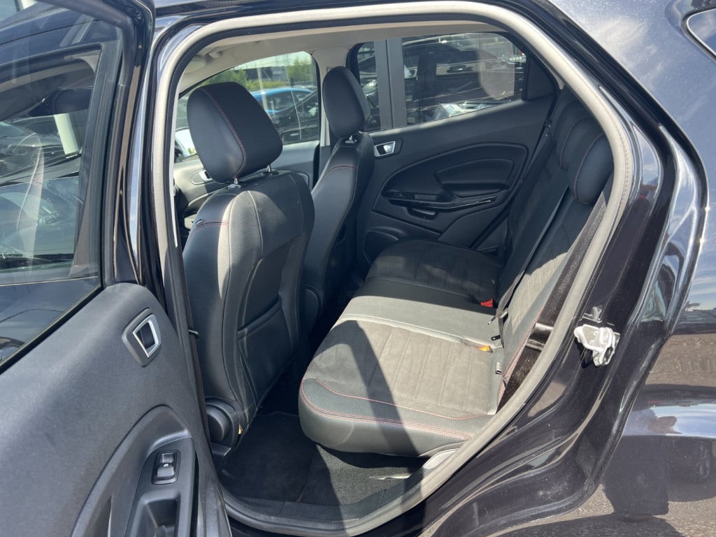 Ford Ecosport 1.0 ecoboost 125pk st-line black ,trekhaak , voorruitverwarmi