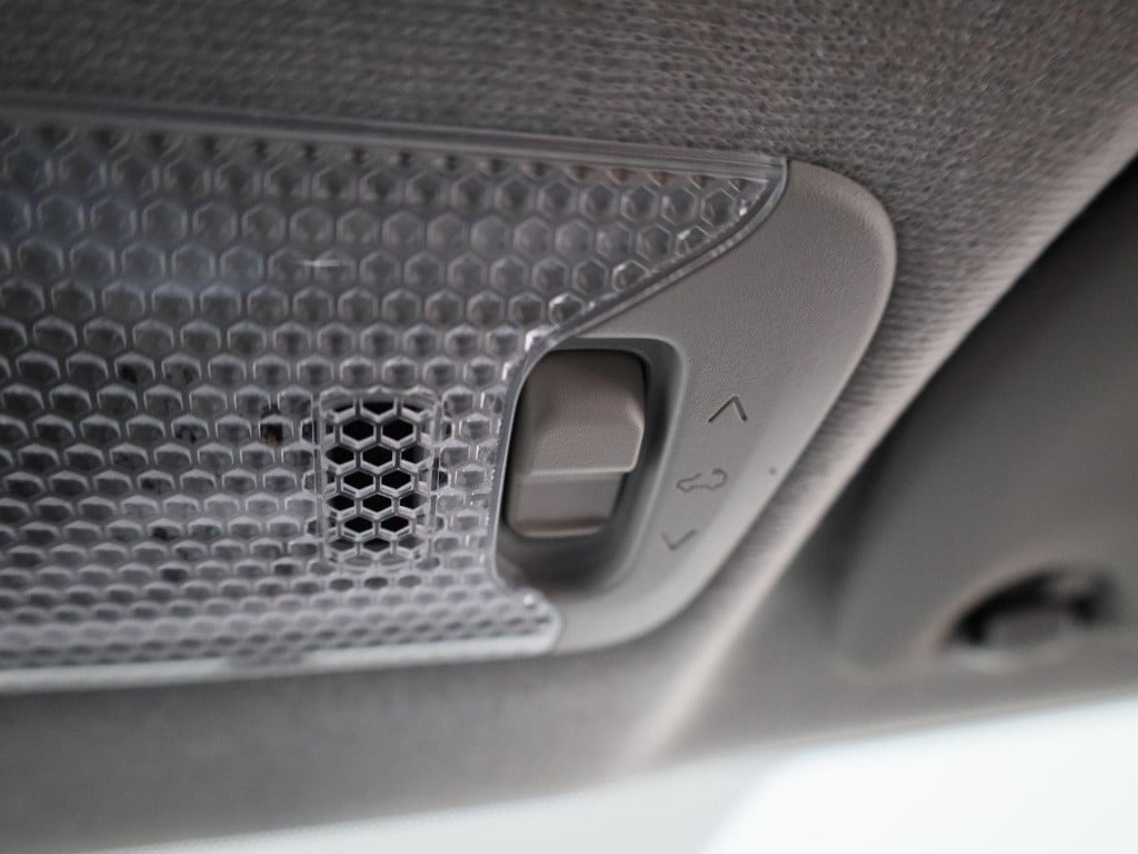 Peugeot 108 1.0 e-vti allure top! | lage km stand! | apple carplay / androi