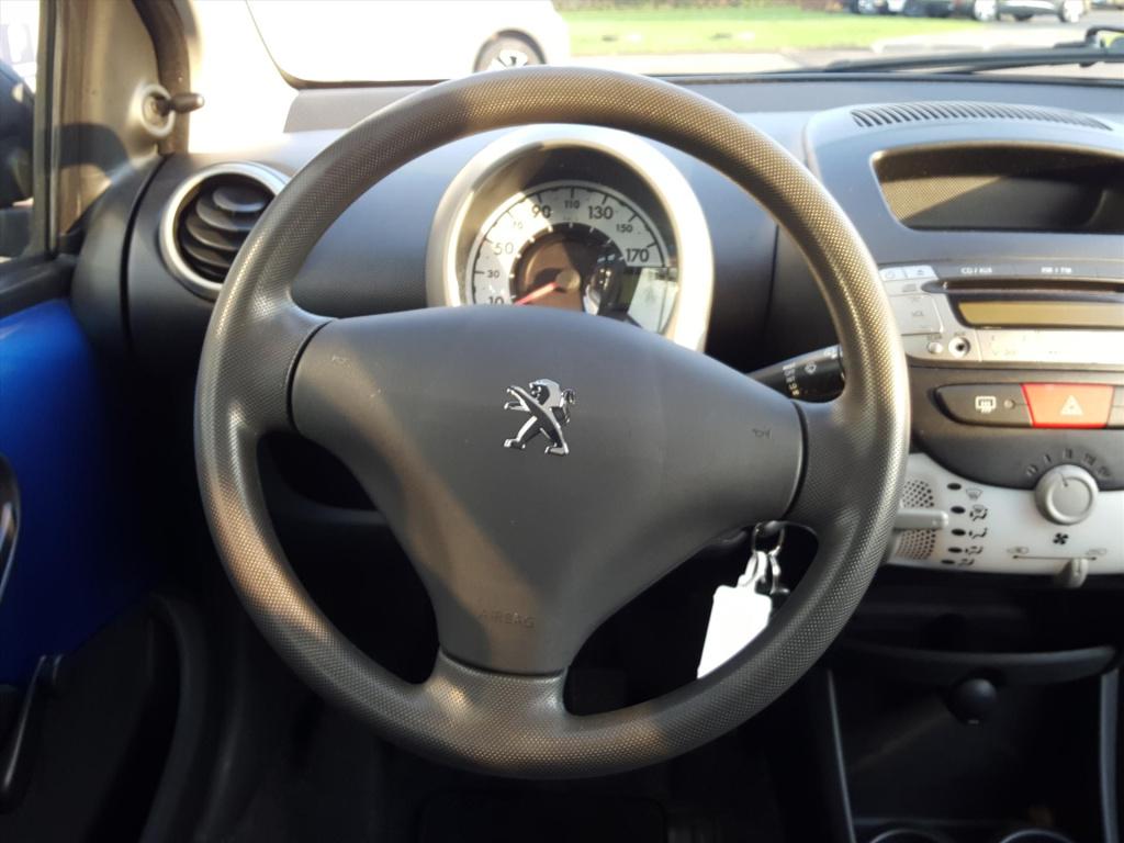 Peugeot 107 1.0 68pk 5d access pack accent airco | lage km-stand! | radio &