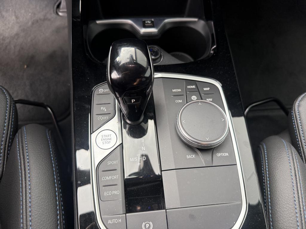 BMW 1 Serie 120i automaat high executive m-sportpakket 5-drs