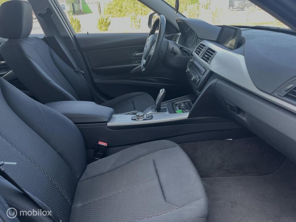 BMW 3-serie 320i high executive | orig. nl | lees tekst
