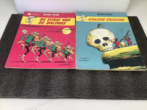 Stripboeken , 40 verschillende titels. Alles = 25€