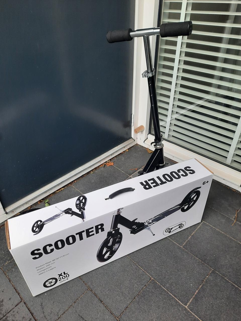 Opvouwbare scooter - 200 mm wielen - zwart