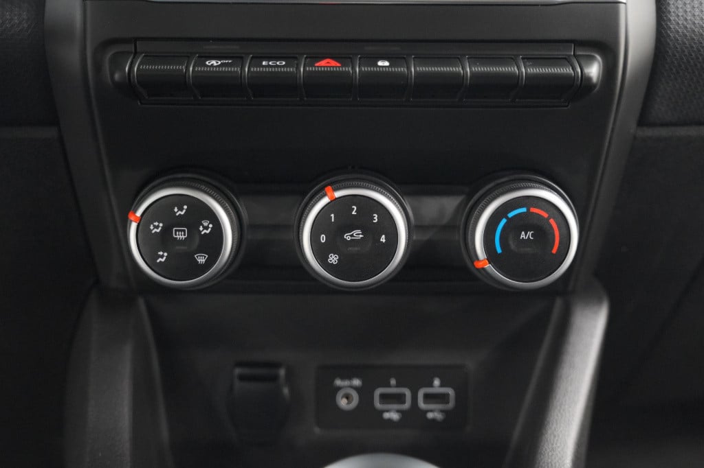 Renault Clio tce 90 zen | parkeersensoren | navigatie | apple carplay
