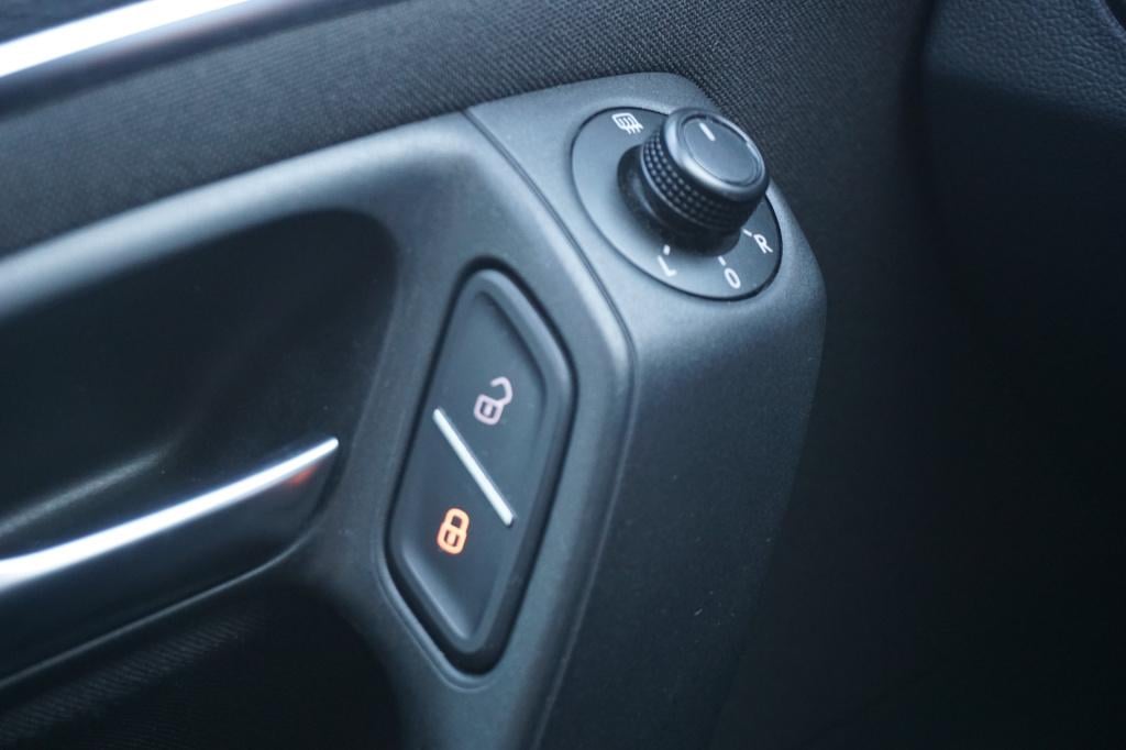 Volkswagen Polo 1.2 tsi comfortline - airco / elektr. ramen / lm velgen