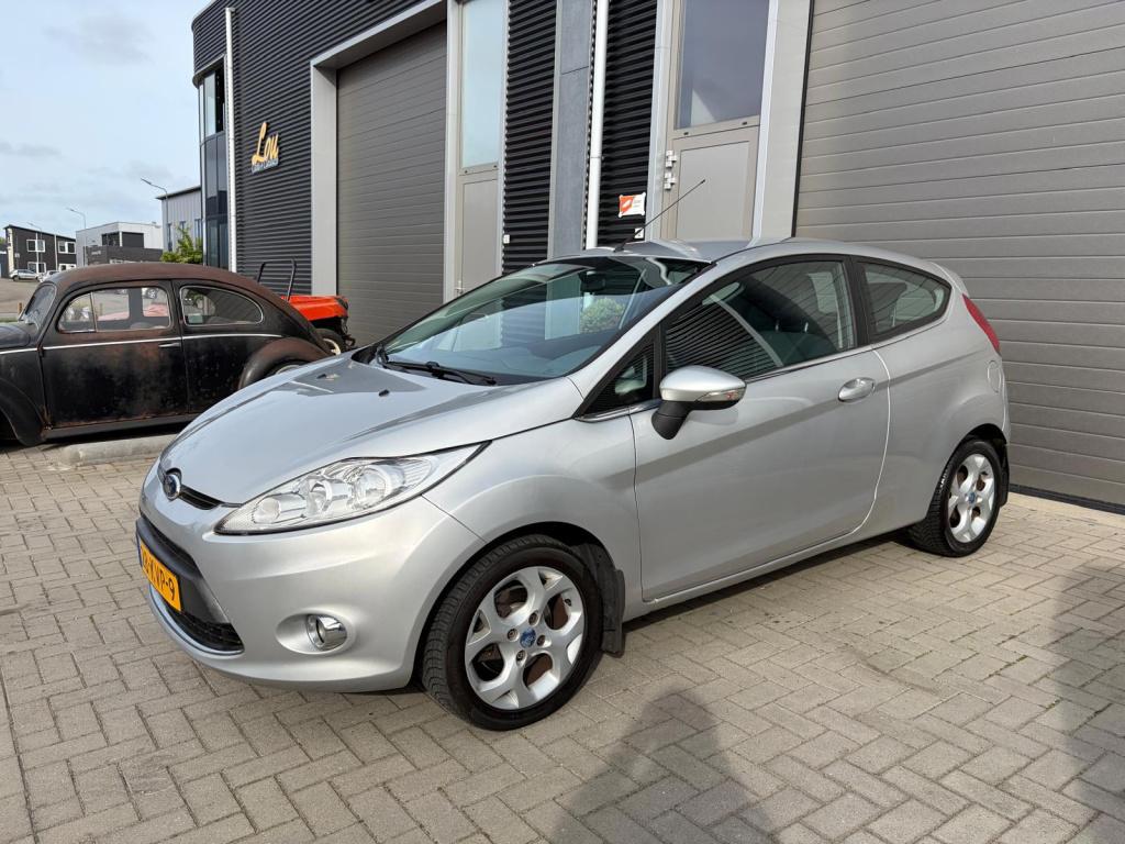 Ford Fiesta 1.25 titanium/155.000 nap/airco/lichtmetaal/pdc/