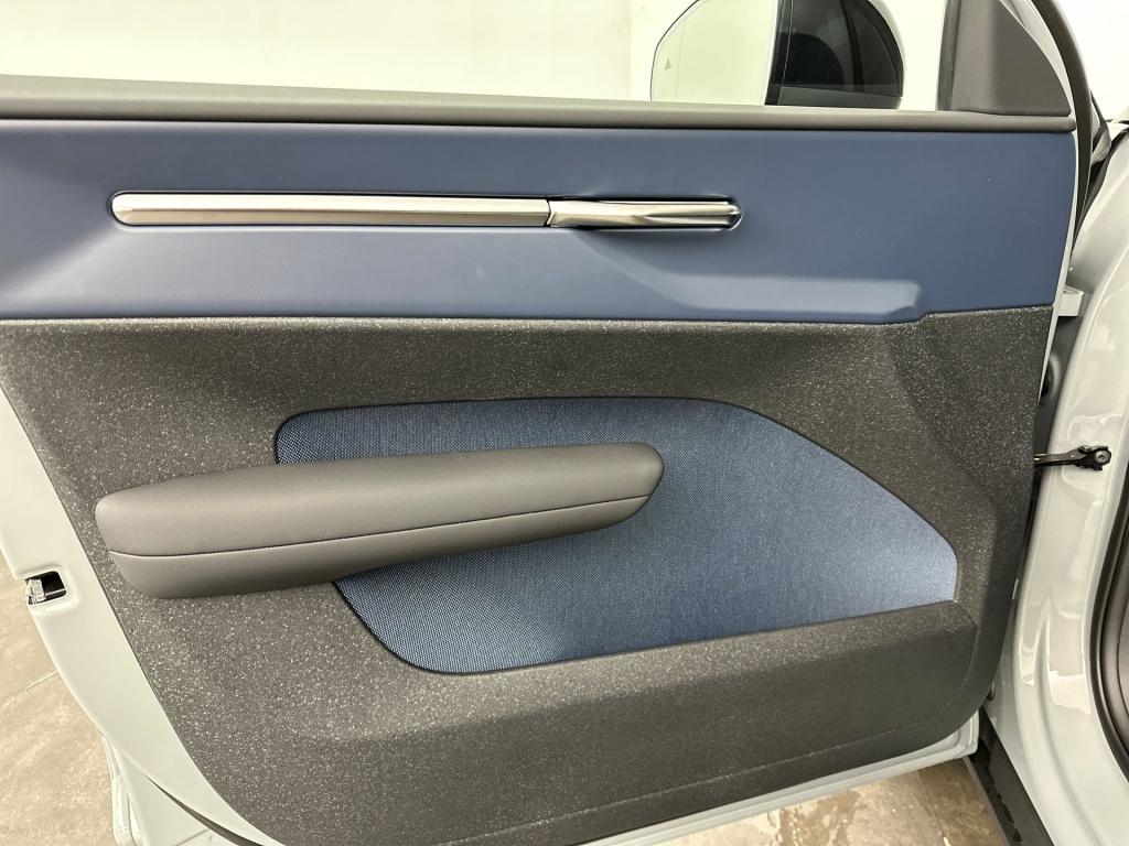 Volvo Ex30 cross country p5 long range ultra europa