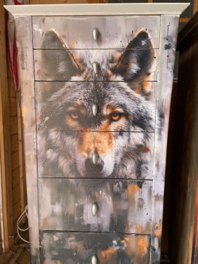 Unieke Ladekast met wolf design