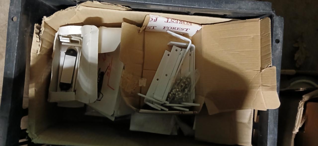 8 dozen gordijn ophangmateriaal en toebehoren