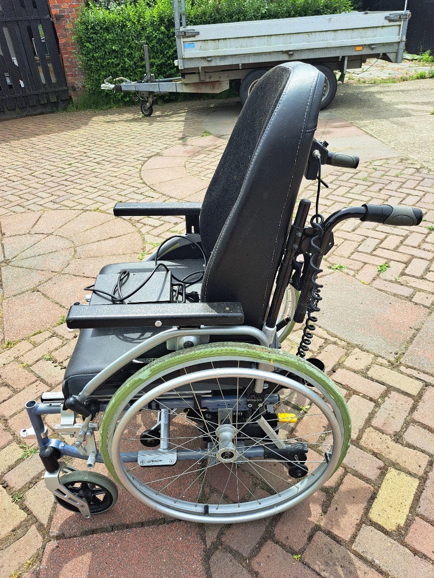 ELECTRISCHE ROLSTOEL