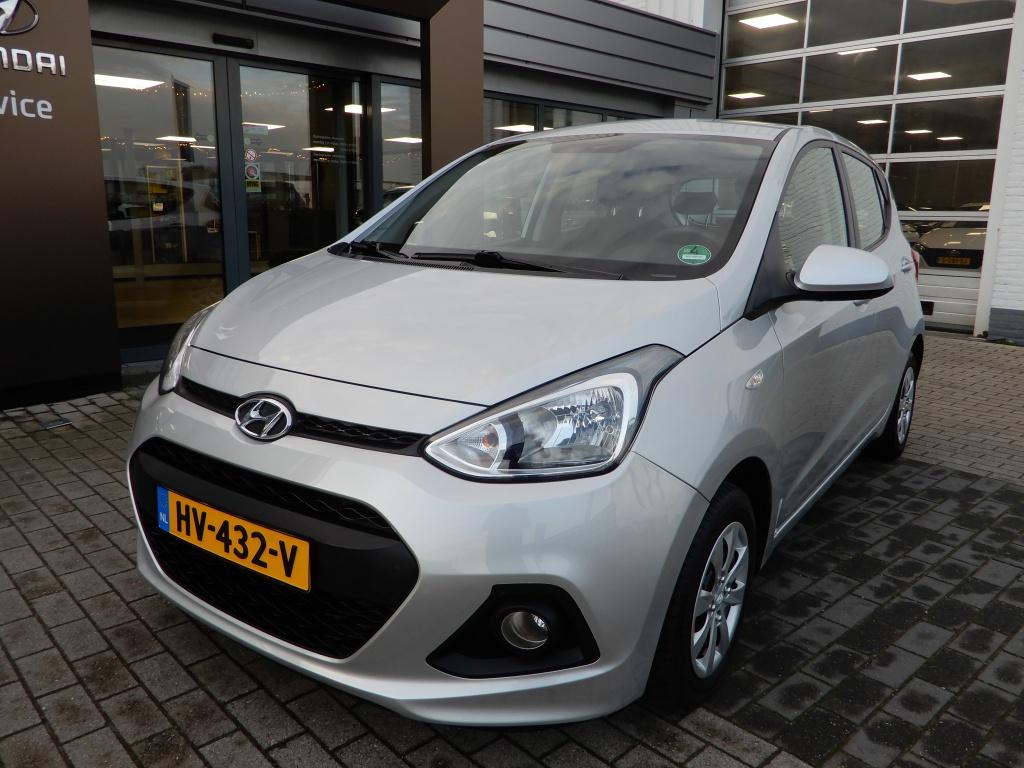 Hyundai I 10 1.0i i-motion comfort | cruise control | climate control |