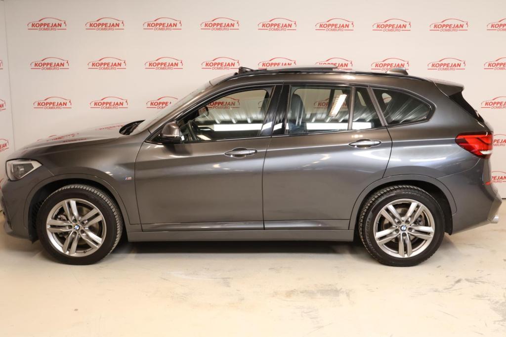 BMW X1 sdrive20i executive m sport edition nl auto, panorama, trekhaak, hea