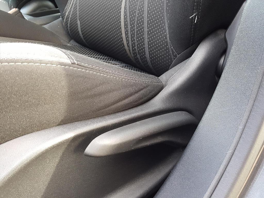 Peugeot 208 envy 1.2 vti 82pk 5d navigatie | cruise & climate control | par