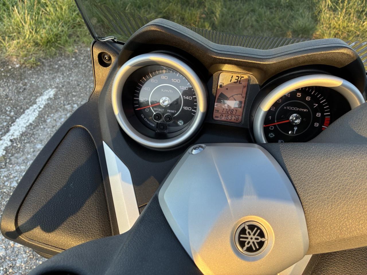 Yamaha X-max 250R Motorscooter met lage KM-stand