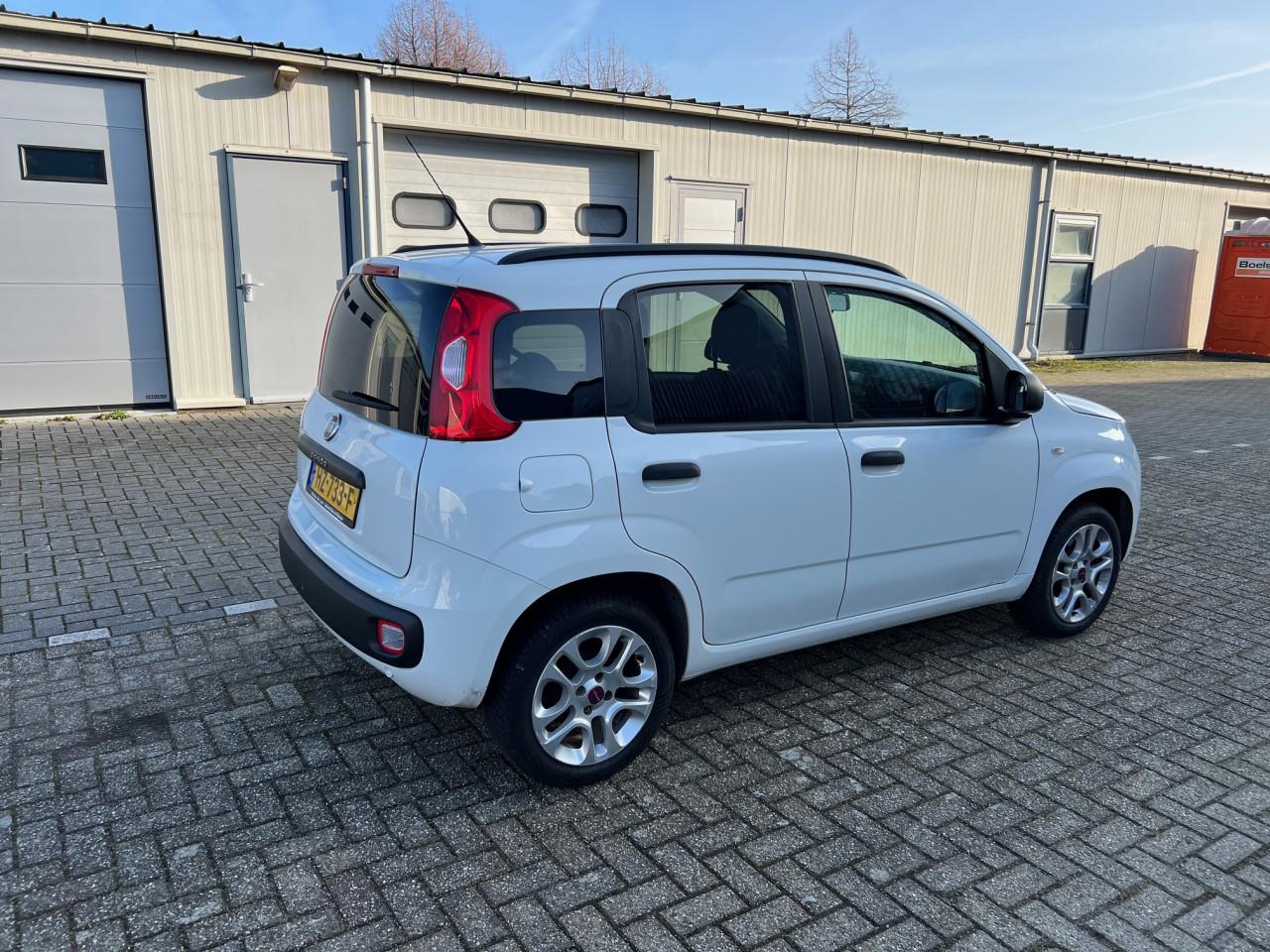 Zeer mooie Fiat Panda uit 2014 en slechts 60.000 km, Automaat!!