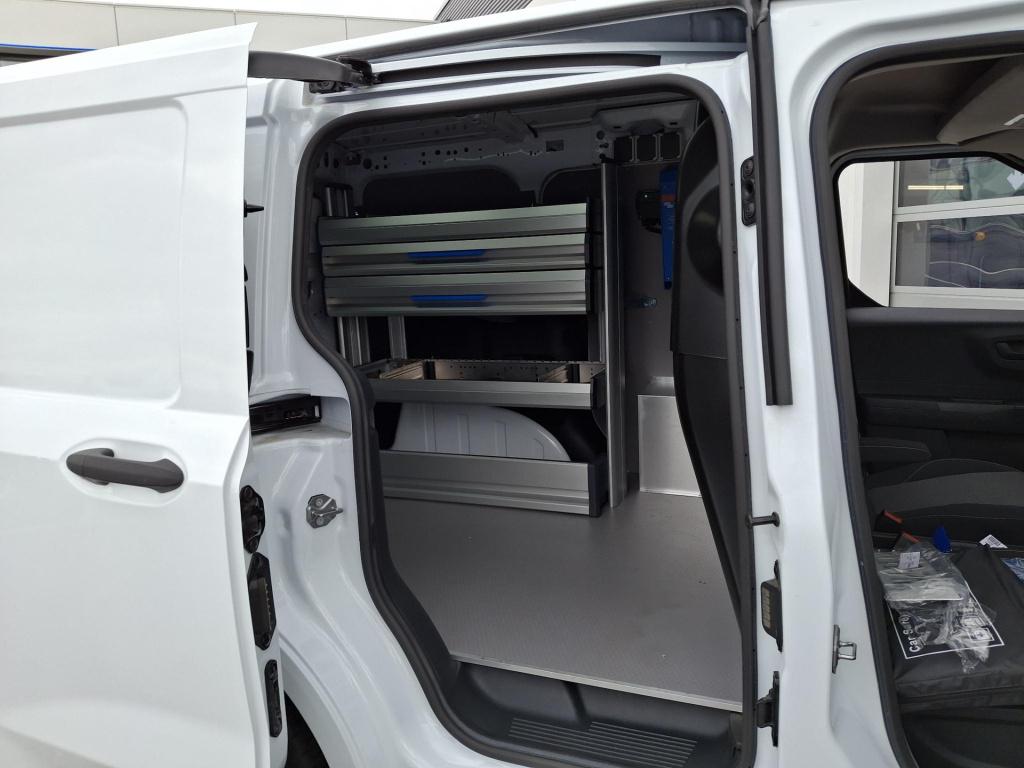 Ford E-transit cour. trend 44 kwh | ombouw! | trekhaak | 325km wltp | omvor