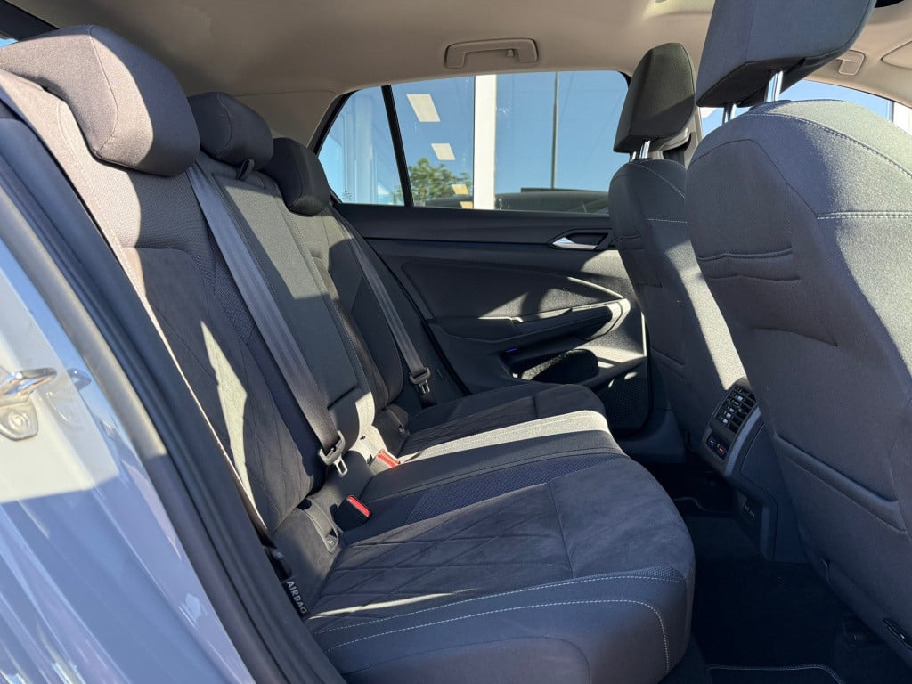 Volkswagen Golf 1.5 tsi life business