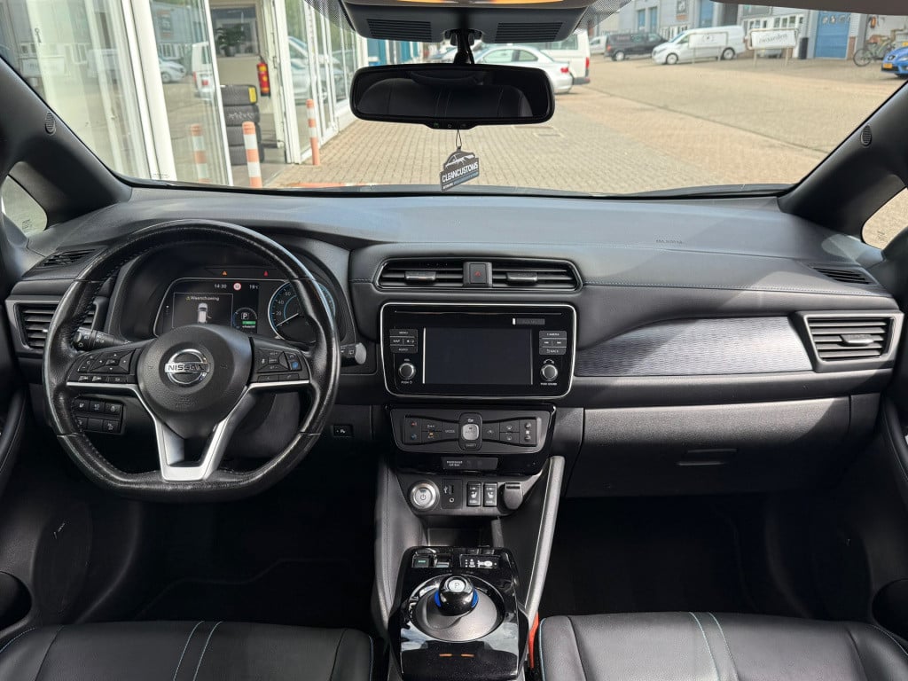 Nissan Leaf tekna 40 kwh