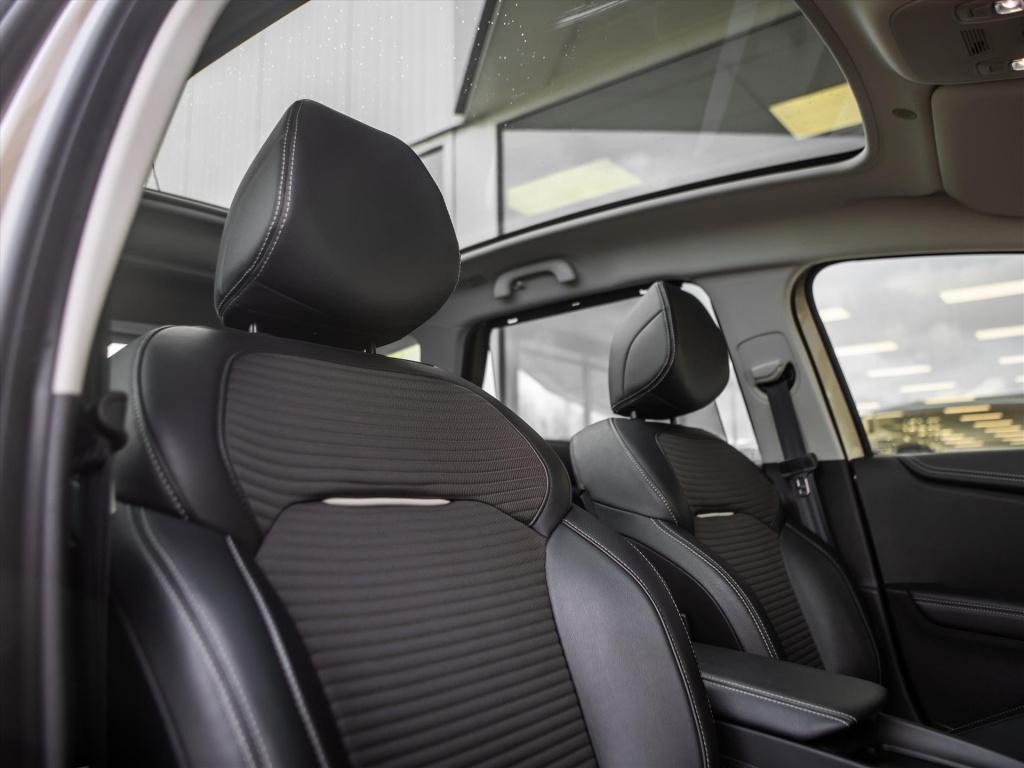 Renault Scenic 1.3 tce 140pk intens | panoramadak | trekhaak | camera | cru