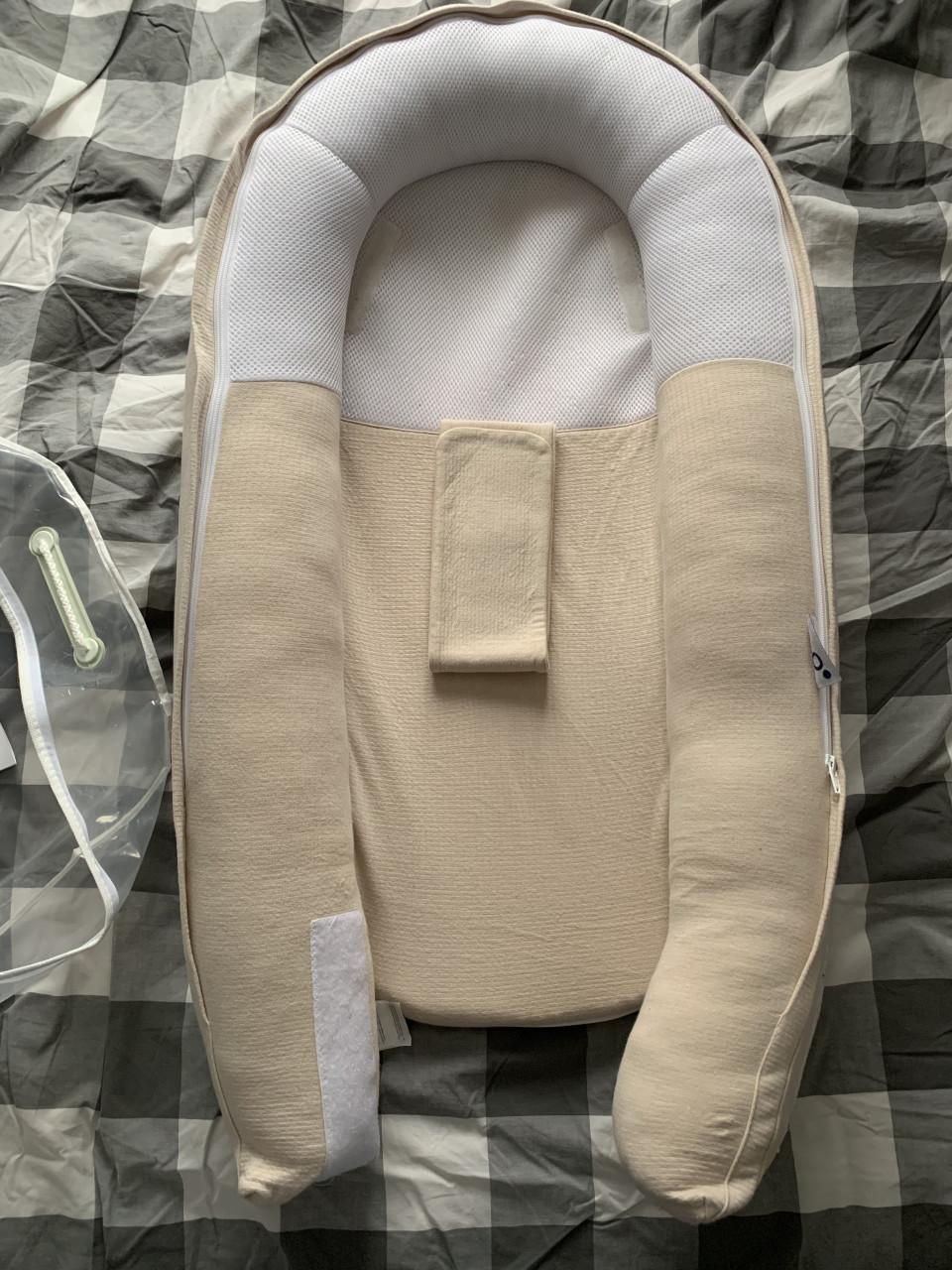 Box met boxkleed, babynest, muziekmobiel en boxring